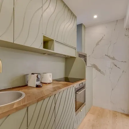 Atelier Parisien - 4p - Montparnasse Station